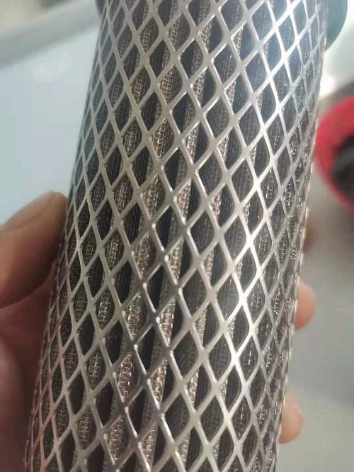 ����ĳ�ֳ���Һѹ����о�����ֳ����